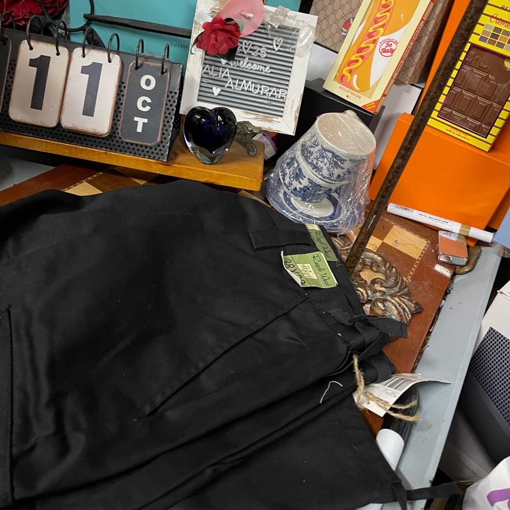 NWT Regal Wear Cargo Pant Slacks 38 Wasit Black 6 Pocket 100% Cotton 32 Inseam